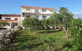Apartments Donadic Ii, Caska